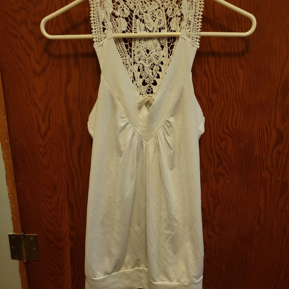 White tank